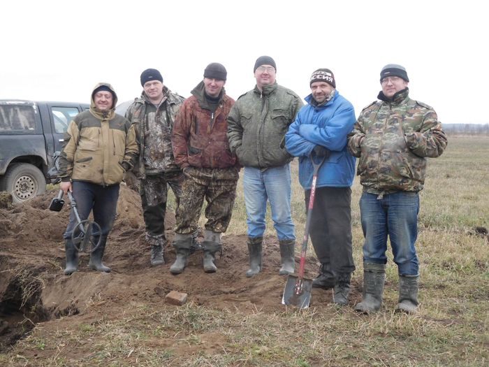 Поисковики подняли 15 солдат РККА в Локнянском районе (ФОТО)