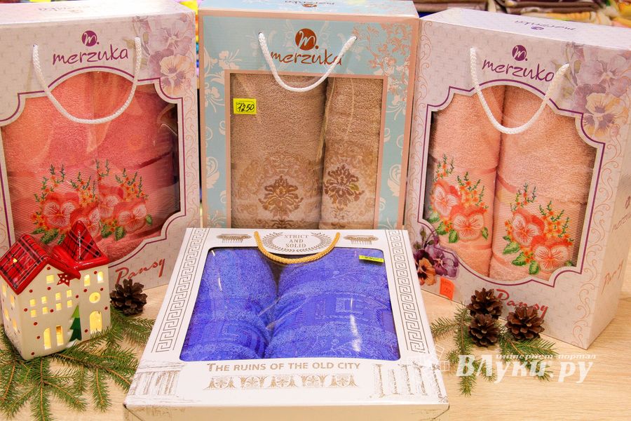 Великолучанам предлагают новогодние подарки из разряда «ТОП»