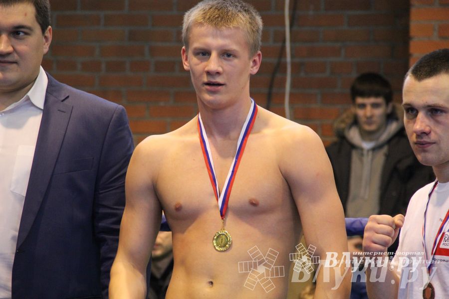 В Великих Луках прошел межрегиональный Открытый Кубок по смешанному боевому единоборству (фото)