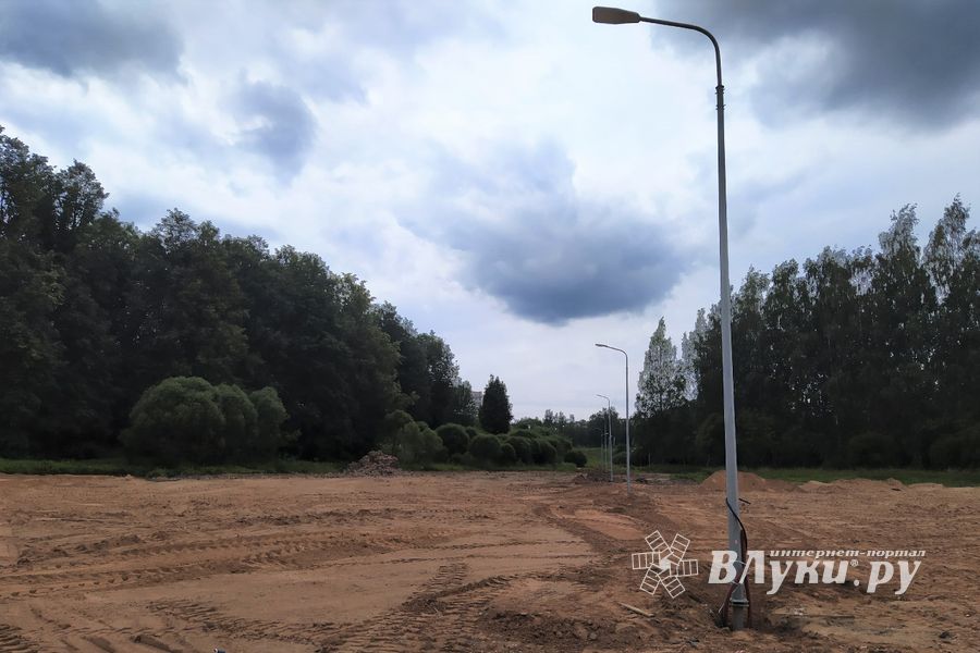 В парке «Петровском» появляются пешеходные дорожки (ФОТО)