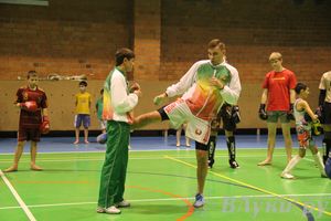 В Великих Луках прошел мастер-класс по кикбоксингу (фото)