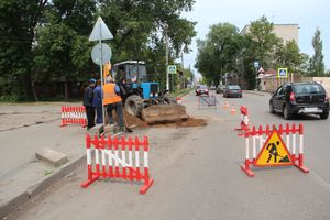 На Вокзальной оперативно устранили течь в водоводе (ФОТО)