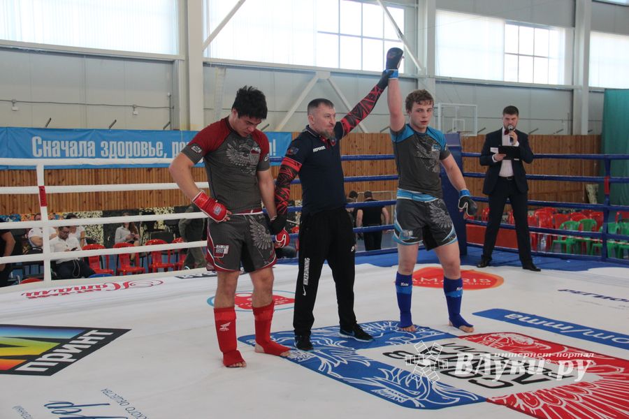 В Великих Луках завершилось Первенство России среди юношей по смешанному боевому единоборству ММА (ФОТО)