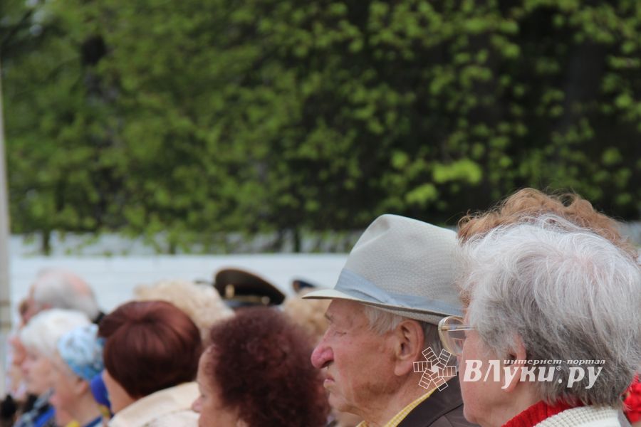 Торжественный митинг на мемориальном воинском захоронении