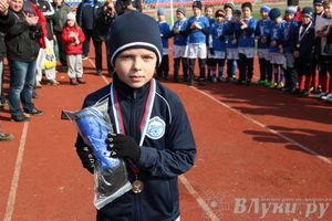 В Великих Луках прошел международный детский турнир по футболу «Наши надежды»
