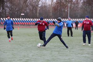 Боевая ничья в памятном футбольном матче (ФОТО)