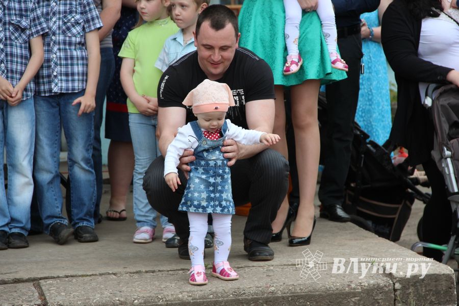 В Великих Луках чествовали близнецов (ФОТО)