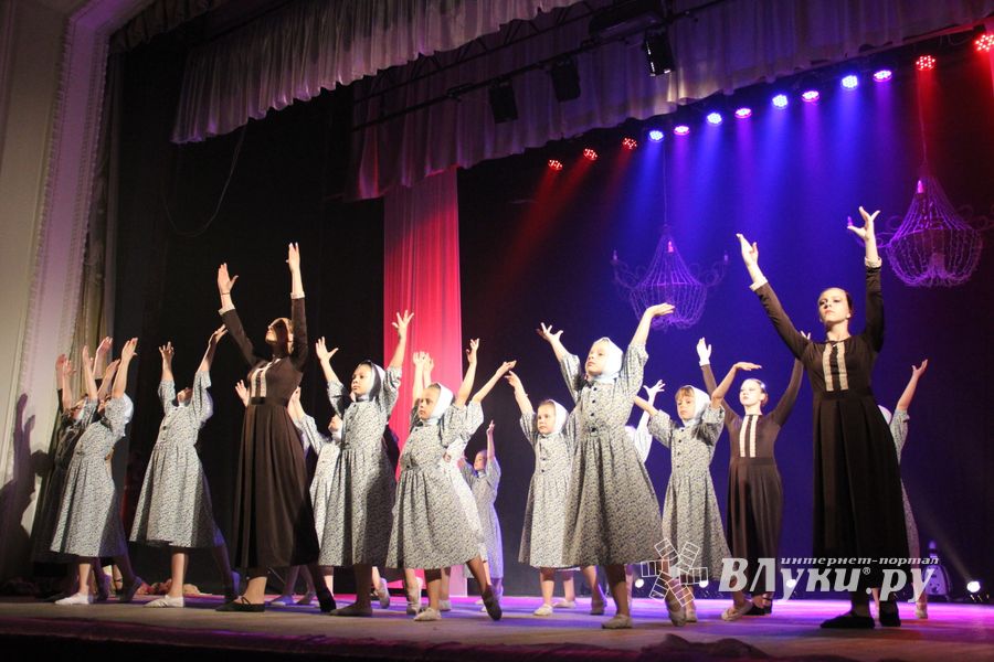 14 мая состоялся концерт хореографического коллектива «Созвездие» - «Бал» (ФОТО)