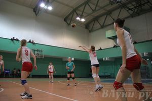 Женская команда «Спартак» стала обладателем Кубка города по волейболу (фото)