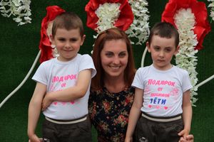 В Великих Луках чествовали близнецов (ФОТО)