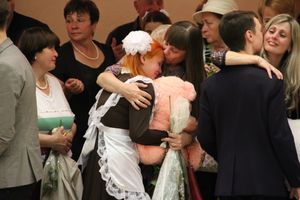 В Великих Луках прошли «Последние звонки» (ФОТО)