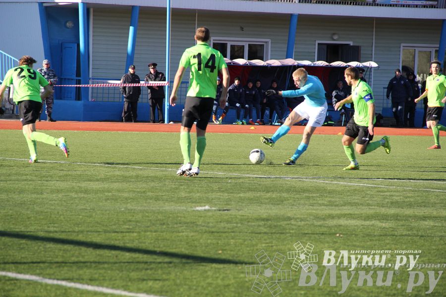 Футбольный матч «Луки-Энергия» — «Карелия» (фото)