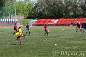 «Кожаный мяч» в Великих Луках. Зона ЮГ