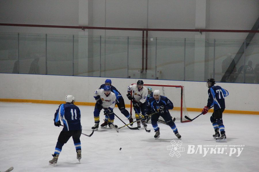 К «ЛукиСпорт» уступил с разницей в одну шайбу (ФОТО)