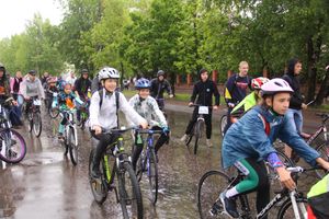 Зигзаг здоровья выполнили великолукские велосипедисты (ФОТО)