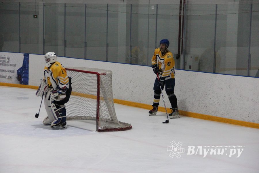 Великолукский «Экспресс» одержал победу в игре с псковскими «Медведями» (ФОТО)