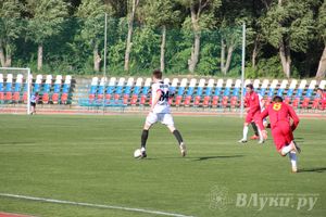  «Луки-Энергия» уступила в домашнем матче петербургской «Звезде» (фото)