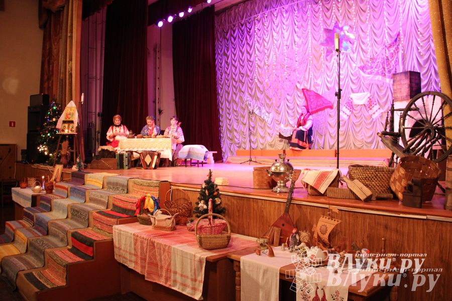  Рождественский концерт ансамбля «Заряница» прошел в Великих Луках (фото)