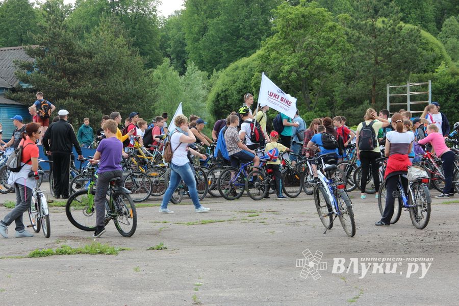 В Великих Луках состоялся «Велопарад» (ФОТО)