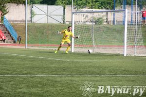 В Великих Луках состоялся матч «Луки-Энергия» — «Звезда» (Санкт-Петербург)