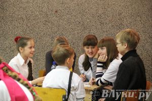 XIII Фестиваль интеллектуальных игр «Встречи на Ловати» проходит в Великих Луках (фото)