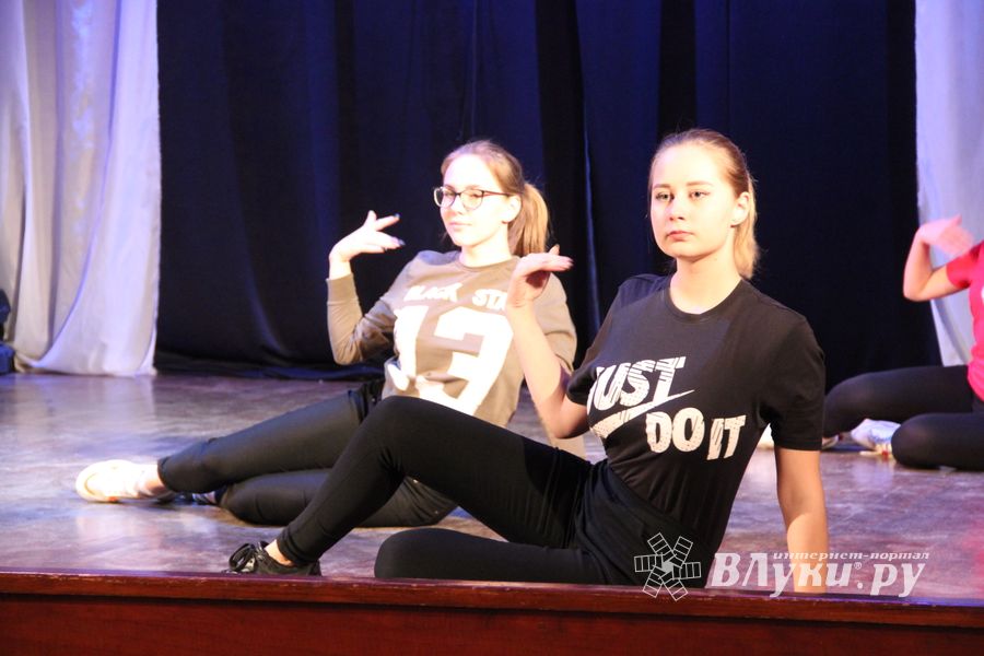 В Великих Луках прошёл «Студбаттл» (ФОТО)