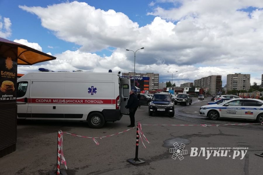 ДТП с пострадавшим в Великих Луках (ФОТО)