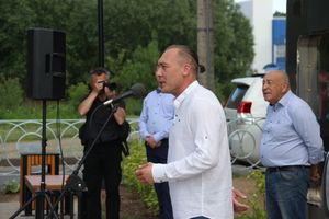 Памятный знак воздухоплаванию открыли в Великих Луках