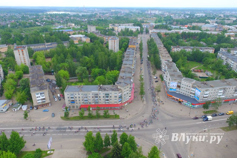 За «Велопарадом» в Великих Луках следили с воздуха (ФОТО)