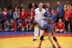 В Великих Луках проходит турнир самбистов (ФОТО)