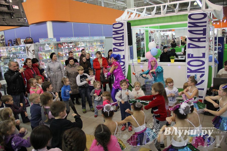 Ночь распродаж в ТЦ «Апельсин»