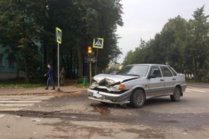 ДТП в Великих Луках на проспекте Октябрьском (ФОТО)