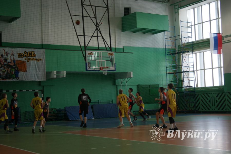 Великолучане завоевали бронзу на Международном турнире по баскетболу (ФОТО)