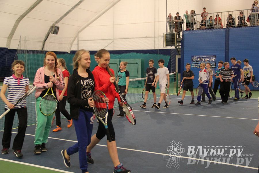 В СК «Ника» проходит открытый городской турнир по большому теннису (фото)