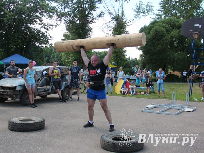 В Великих Луках прошёл Олимпийский День (ФОТО)