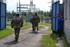 В Острове прошли учения по тушению условного возгорания на подстанции (ФОТО)