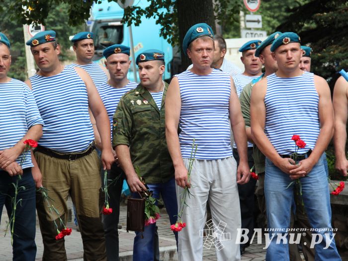 В Великих Луках начались мероприятия, посвященные Дню ВДВ (ФОТО)