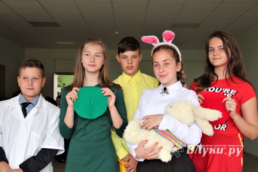 Первоклассников школы №13 посвятили в пешеходы (ФОТО)