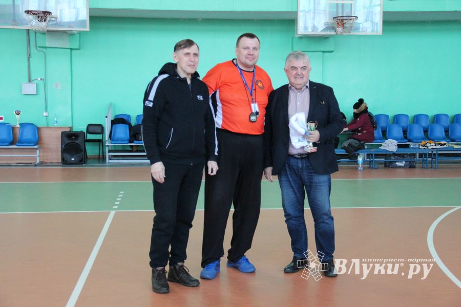 Великолучане одержали победу на межрегиональном турнире ветеранов баскетбола (ФОТО)