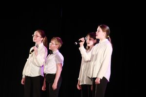 В ДК ЛК состоялся итоговый концерт фестиваля «Великолукская веснянка» (ФОТО)