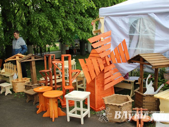 В Пскове проходит 22-ая универсальная выставка (фото)