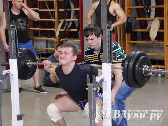 Первенство города Великие Луки по пауэрлифтингу и жиму лежа