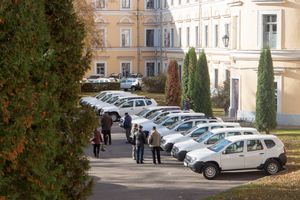 Андрей Турчак вручил ключи от служебных автомобилей главам сельских поселений (ФОТО)