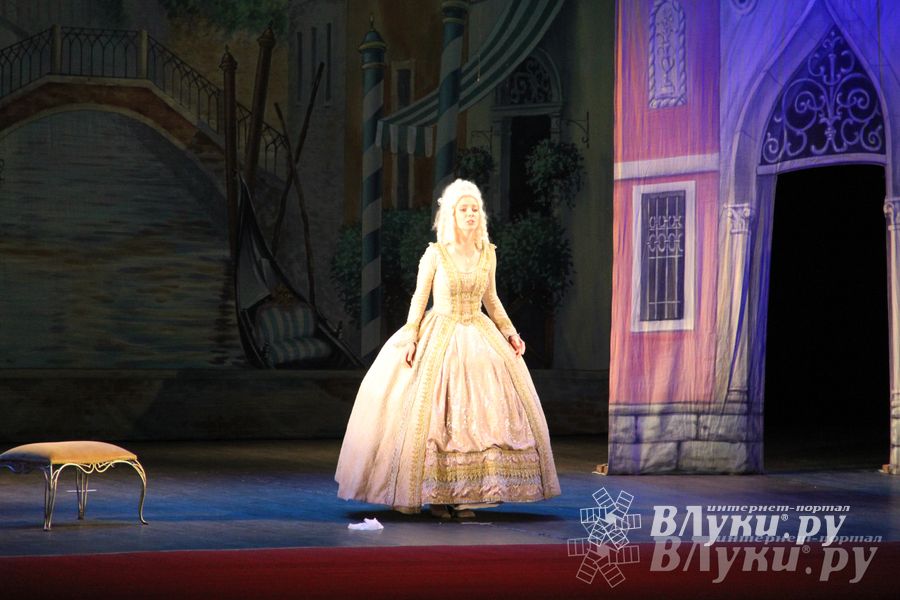 Санкт-Петербургский музыкальный театр представил зрителям мюзикл «Труффальдино из Бергамо» (фото)