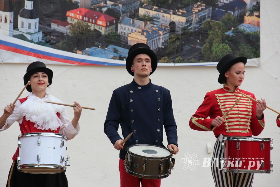 Лучшие мажоретки и барабанщицы награждены (ФОТО)