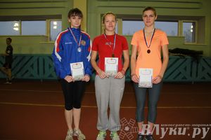 В Великих Луках прошли соревнования по легкой атлетике (фото)