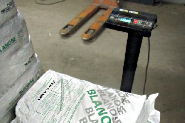 Себежской таможней предотвращен ввоз контрафактного товара (фото)