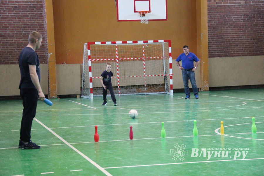 Конкурс «Папа, мама, я - спортивная семья» прошел в Великих Луках (ФОТО)