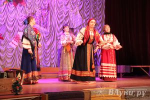  Рождественский концерт ансамбля «Заряница» прошел в Великих Луках (фото)