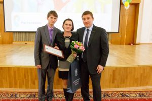 Андрей Турчак поблагодарил приемных родителей за любовь и тепло, которые они дарят детям (ФОТО)